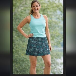 L.L. Bean Teal Floral Pocket Active Skort MEDIUM EXCELLET